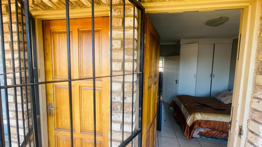 2 Bedroom Property for Sale in Bult West North West